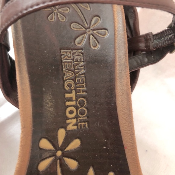 Kenneth Cole Reaction Wedge Sandals - Picture 2 of 7